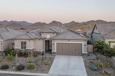 16471 W Valencia Dr, Goodyear, AZ 85338