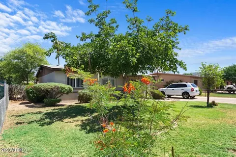 1828 W Pecan Rd, Phoenix, AZ 85041