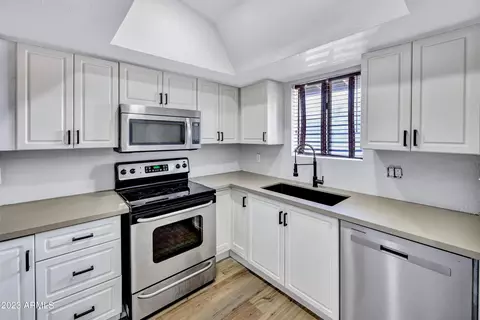 425 E Cullumber Ave #C, Gilbert, AZ 85234