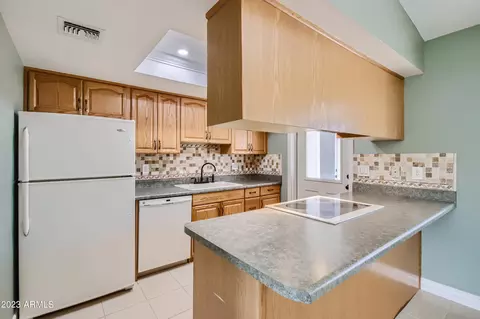 2440 E Victory Dr, Tempe, AZ 85288 photo 9