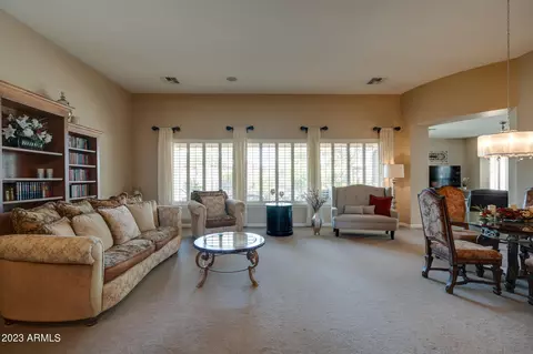726 E Joseph Ct, Gilbert, AZ 85295 photo 7