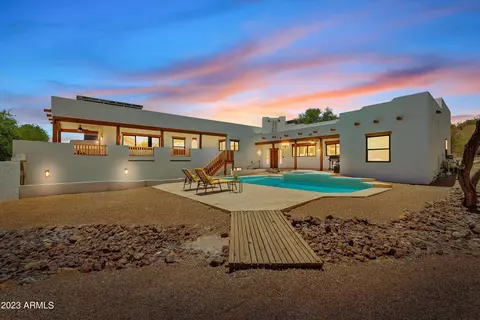 8202 N 14th St, Phoenix, AZ 85020