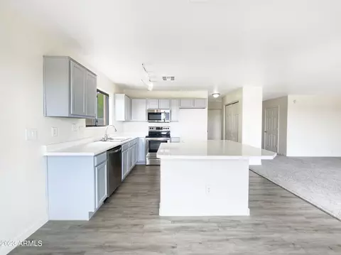2189 E Greenlee Ave, Apache Junction, AZ 85119 photo 3