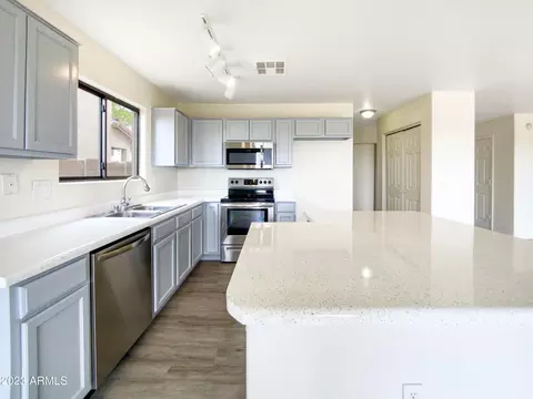 2189 E Greenlee Ave, Apache Junction, AZ 85119 photo 4
