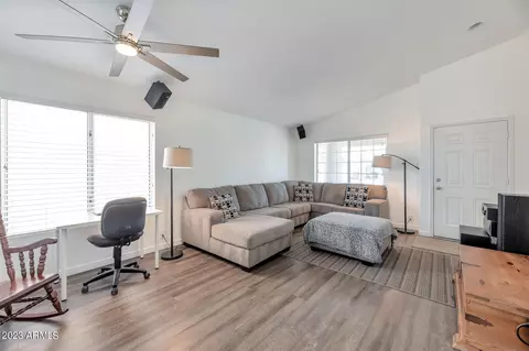 3230 E Marco Polo Rd E, Phoenix, AZ 85050 photo 2