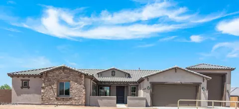 2032 W Phillips Rd, San Tan Valley, AZ 85142