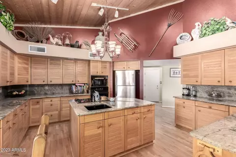 3907 E Nowata Dr, Phoenix, AZ 85044 photo 6