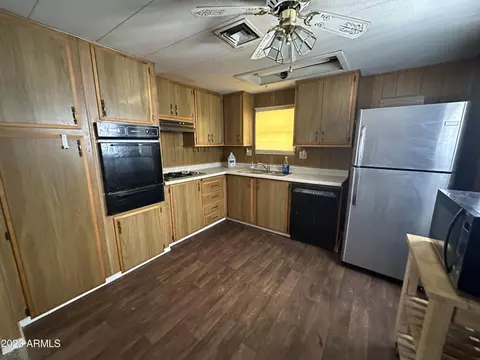 2050 W Dunlap Ave #B150, Phoenix, AZ 85021