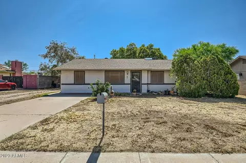 2205 S San Marcos Dr, Apache Junction, AZ 85120