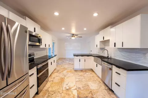 5719 N 19th Pl, Phoenix, AZ 85016 photo 3