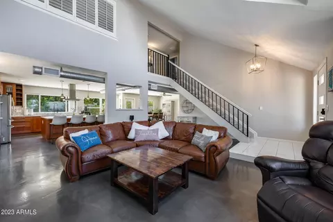 2571 W Temple St, Chandler, AZ 85224