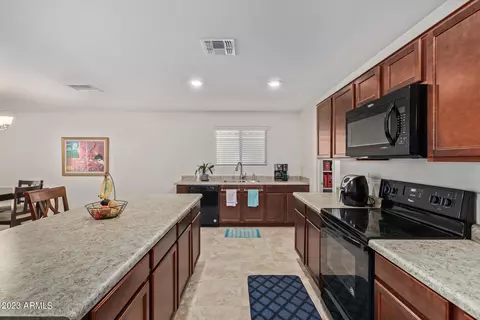 1753 E Chanute Pass, Phoenix, AZ 85040 photo 8