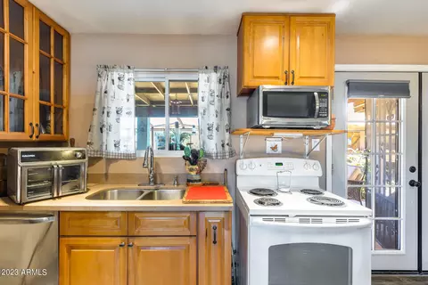 26 Euclid Ave, Phoenix, AZ 85042 photo 10