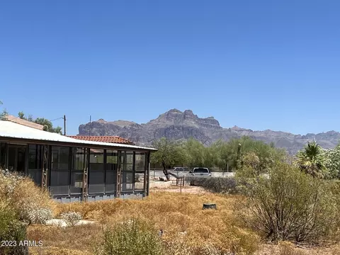 700 W Foothill St, Apache Junction, AZ 85120 photo 2