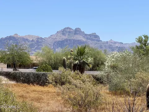 700 W Foothill St, Apache Junction, AZ 85120