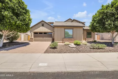 5693 S Fawn Ave, Gilbert, AZ 85298