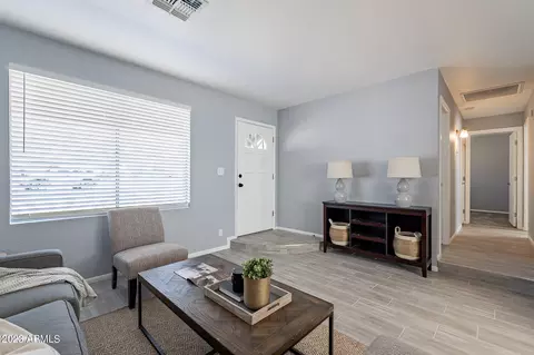 1515 E Vogel Ave, Phoenix, AZ 85020 photo 5