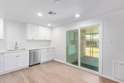 1610 W Eugie Ave, Phoenix, AZ 85029 photo 13