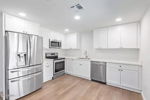1610 W Eugie Ave, Phoenix, AZ 85029 photo 3