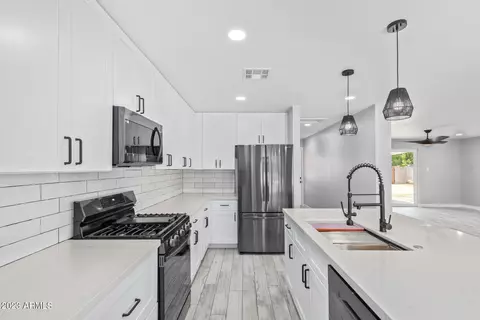 6521 N 20th Ave, Phoenix, AZ 85015 photo 3