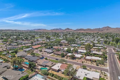 10 E Canterbury Ct, Phoenix, AZ 85022 photo 49