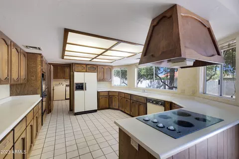 10 E Canterbury Ct, Phoenix, AZ 85022 photo 13