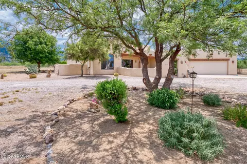 2111 E Loma Ln, Sierra Vista, AZ 85650