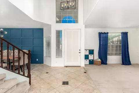 4608 E Briles Rd, Phoenix, AZ 85050 photo 4