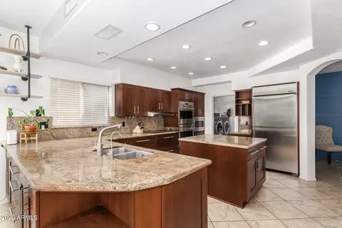 4608 E Briles Rd, Phoenix, AZ 85050 photo 10