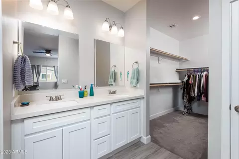 916 E Odeum Ln, Phoenix, AZ 85040 photo 17