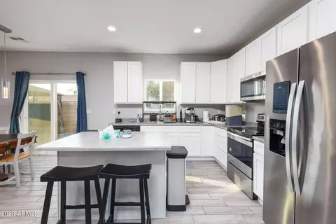 916 E Odeum Ln, Phoenix, AZ 85040 photo 5