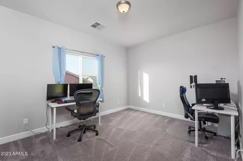 916 E Odeum Ln, Phoenix, AZ 85040 photo 11