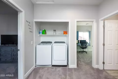 916 E Odeum Ln, Phoenix, AZ 85040 photo 14