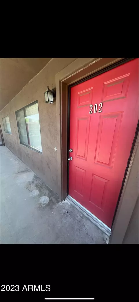 310 W Earll Dr W #202, Phoenix, AZ 85013