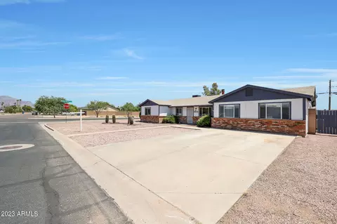 805 E Navajo Ave, Apache Junction, AZ 85119