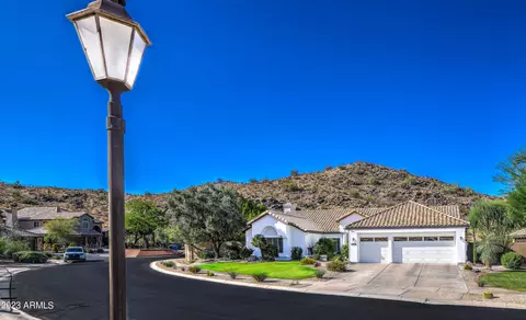 2406 E Desert Willow Dr, Phoenix, AZ 85048 photo 3