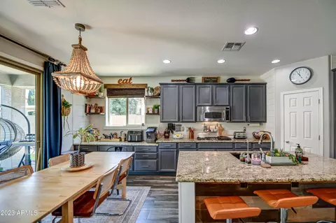 3942 E Amber Ln, Gilbert, AZ 85296 photo 9