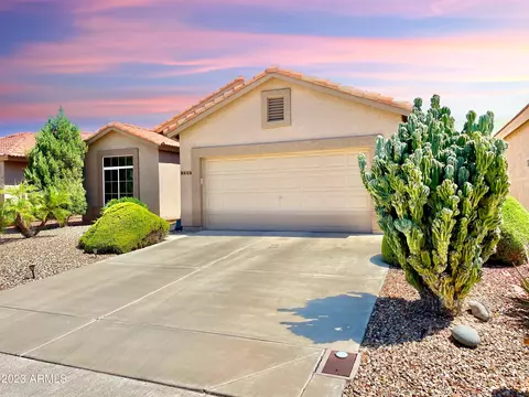 9115 W Menadota Dr, Peoria, AZ 85382