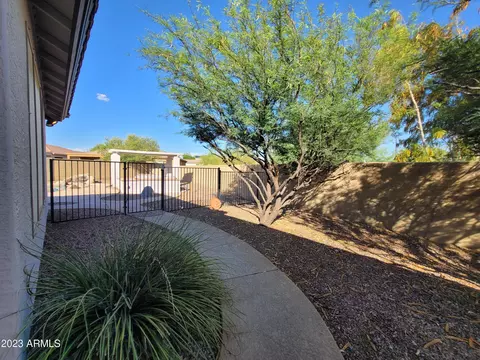 2429 W Shackleton Dr, Phoenix, AZ 85086 photo 4