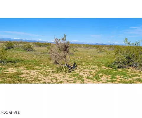 24300 W Norwich Dr #1, Wittmann, AZ 85361