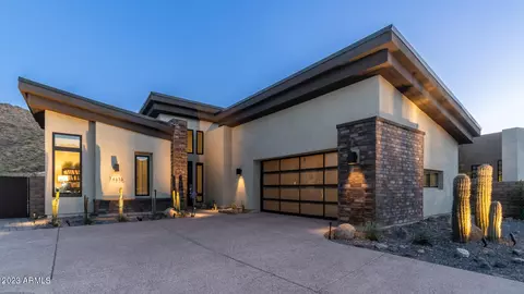 14336 N Valencia Dr, Fountain Hills, AZ 85268