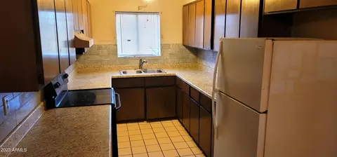 894 N Ocotillo Dr, Apache Junction, AZ 85120 photo 6