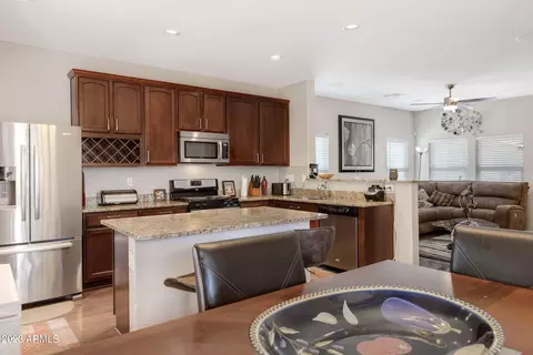 11016 W Pierson St, Phoenix, AZ 85037