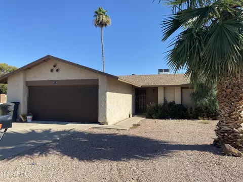 5618 W Golden Ln, Glendale, AZ 85302