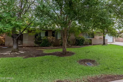 519 E Broadmor Dr, Tempe, AZ 85282 photo 4
