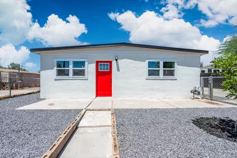 240 S 7th St, Avondale, AZ 85323