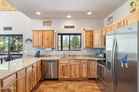 2058 Christmas Pine Rd, Overgaard, AZ 85933 photo 11