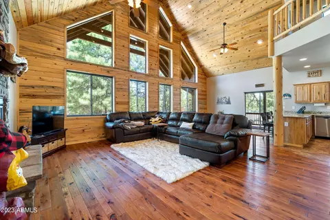 2058 Christmas Pine Rd, Overgaard, AZ 85933 photo 6