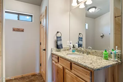 2058 Christmas Pine Rd, Overgaard, AZ 85933 photo 21