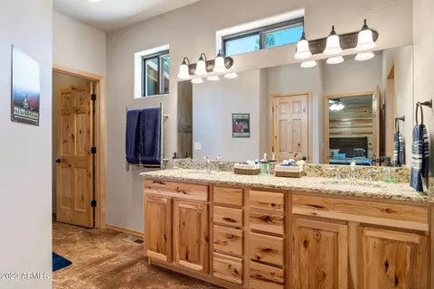 2058 Christmas Pine Rd, Overgaard, AZ 85933 photo 15
